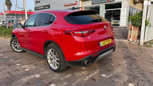 אלפא רומיאו סטלויו 4X4 First Edition SR אוט' 2.0 (280 כ''ס) בנזין 2018 למכירה בחדרה