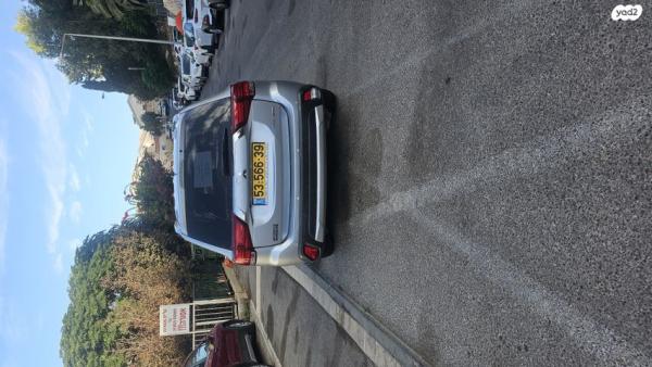 מיצובישי אאוטלנדר Instyle אוט' 7 מק' 2.0 (150 כ"ס) בנזין 2016 למכירה בחיפה