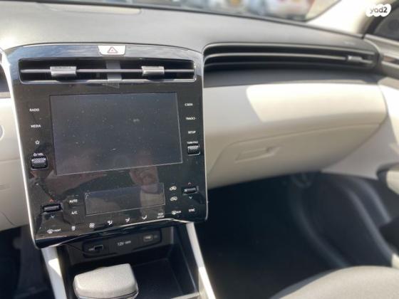 יונדאי טוסון Panoramic אוט' בנזין 1.6 (180 כ''ס) בנזין 2022 למכירה בנשר