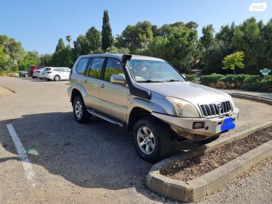 טויוטה לנד קרוזר ארוך 4X4 STD אוט' דיזל 8 מק' 3.0 (166 כ''ס) דיזל 2005 למכירה בעין השופט