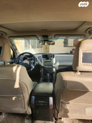 טויוטה לנד קרוזר ארוך 4X4 Luxury 60th אוט' דיזל 7 מק' 3.0 (190 כ''ס) דיזל 2011 למכירה בהוד השרון