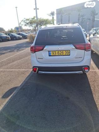 מיצובישי אאוטלנדר Premium אוט' 7 מק' 2.0 (150 כ''ס) בנזין 2016 למכירה בחולון