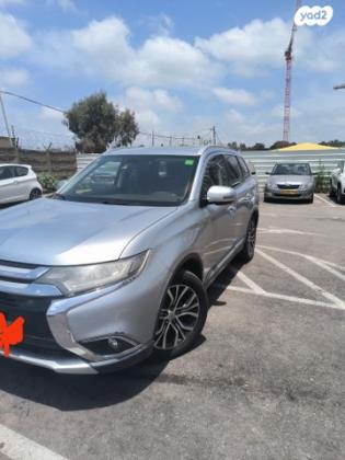 מיצובישי אאוטלנדר Premium אוט' 7 מק' 2.0 (150 כ''ס) בנזין 2016 למכירה באור יהודה