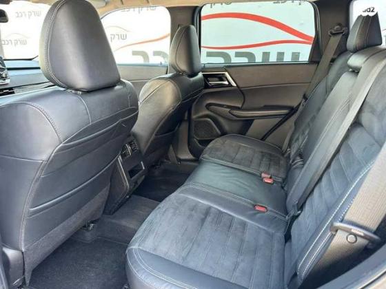 מיצובישי אאוטלנדר Premium אוט' 7 מק' 2.5 (181 כ"ס) בנזין 2021 למכירה בראשון לציון