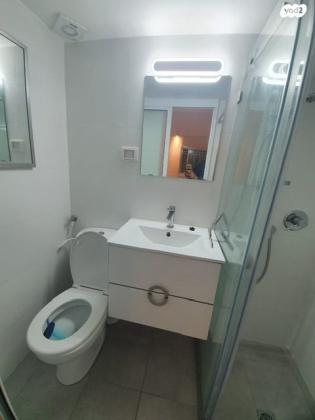 נעמי 5 (כרמליה)