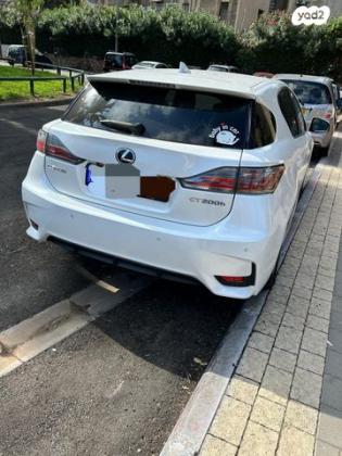 לקסוס CT200H Premium הייבריד אוט' 1.8 (99 כ"ס) בנזין 2016 למכירה בבת ים