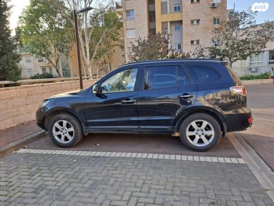 יונדאי סנטה פה 4X4 Executive אוט' בנזין 7 מק' 2.7 (189 כ''ס) בנזין 2009 למכירה בכרמיאל