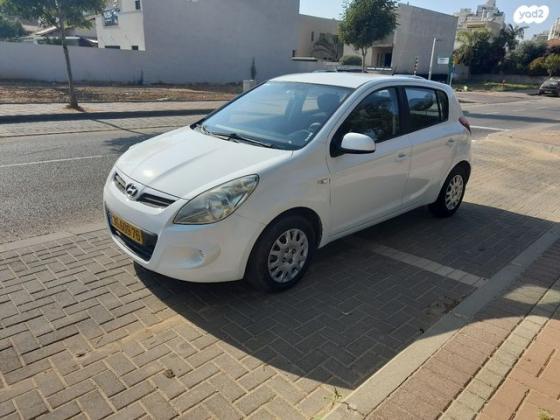 יונדאי i20 Inspire אוט' 1.4 (100 כ"ס) [2009-2015] בנזין 2011 למכירה בבאר יעקב