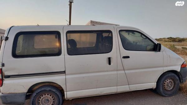 טויוטה הייאס קצר STD אוט' דיזל 2.5 (102 כ''ס) דיזל 2005 למכירה בטנא