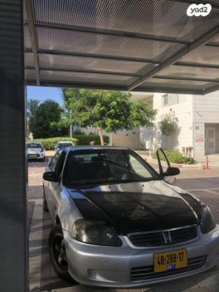 הונדה סיוויק (עד 2006) Premium SR אוט' 1.6 (125 כ''ס) בנזין 2000 למכירה ברמלה