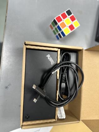 תחנת עגינה Lenovo USB