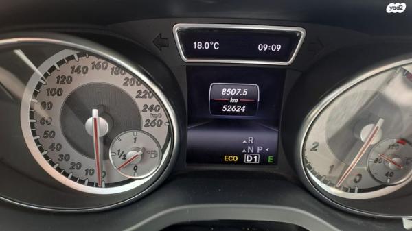 מרצדס GLA GLA200 Urban אוט' 1.6 (156 כ''ס) [2014-2017] בנזין 2014 למכירה בחיפה