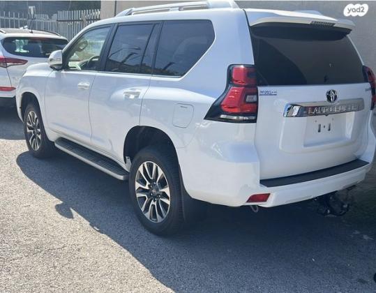 טויוטה לנד קרוזר ארוך Limited אוט' 7 מק' דיזל 5 דל' 2.8 (204 כ"ס) דיזל 2023 למכירה בבסמ"ה