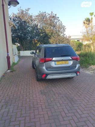 מיצובישי אאוטלנדר Instyle אוט' 7 מק' 2.0 (150 כ"ס) בנזין 2019 למכירה בגן יבנה