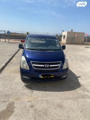 יונדאי i800 GLS CRDI מיניבוס ידני דיזל 8 מק' 2.5 (170 כ"ס) דיזל 2010 למכירה בבית שאן
