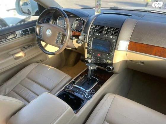 פולקסווגן טוארג 4X4 Luxury אוט' דיזל 3.0 (240 כ''ס) דיזל 2010 למכירה בקרית אתא