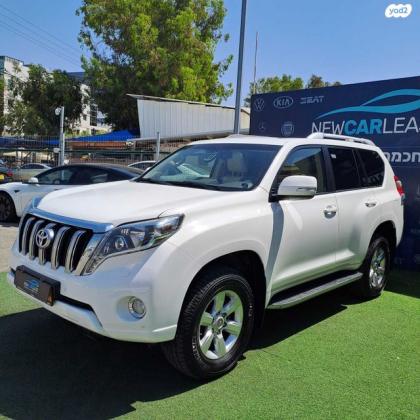 טויוטה לנד קרוזר ארוך 4X4 VX אוט' דיזל 7 מק' 2.8 (177 כ"ס) דיזל 2017 למכירה בכפר סבא