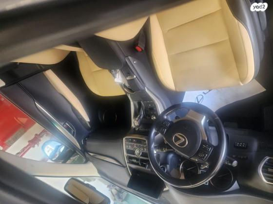 לקסוס NX NX300H Luxury הייבריד אוט' 2.5 (155 כ''ס) בנזין 2020 למכירה באלקנה