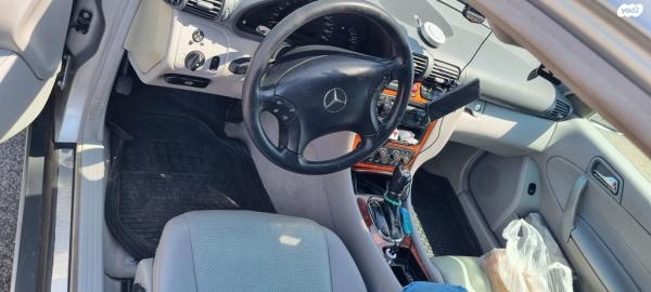 מרצדס C-Class C180K Classic אוט' 1.8 (143 כ''ס) בנזין 2004 למכירה בחדרה
