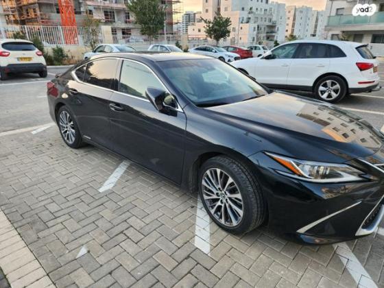 לקסוס ES300H Premium הייבריד אוט' 2.5 (178 כ''ס) בנזין 2019 למכירה בראש העין