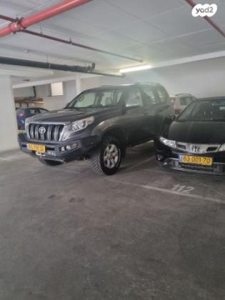 טויוטה לנד קרוזר ארוך 4X4 Select Led אוט' דיזל 7 מק' 3.0 (190 כ''ס) דיזל 2015 למכירה במודיעין מכבים רעות