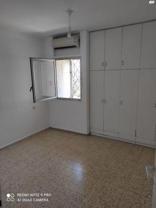 יהושע רבינוביץ 4 (קרית בן גוריון)