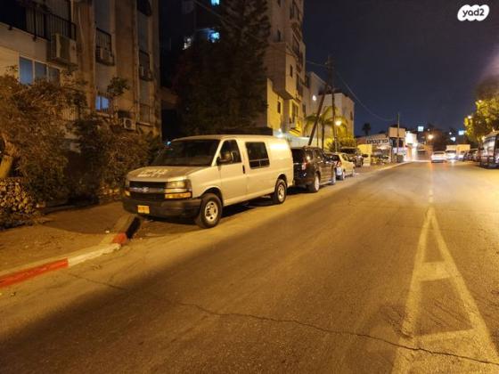 שברולט סוואנה קצר אוט' דיזל + חלונות 6.6 (240 כ''ס) דיזל 2011 למכירה בבני ברק