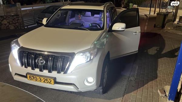 טויוטה לנד קרוזר קצר 4X4 Select SR אוט' דיזל 3.0 (190 כ''ס) דיזל 2014 למכירה בטמרה