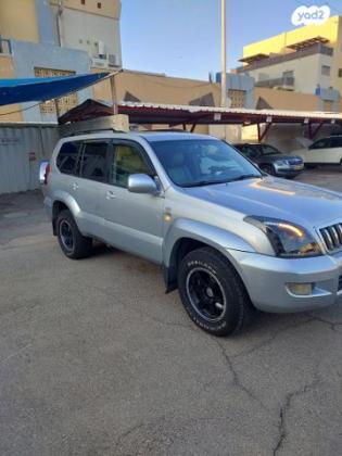 טויוטה לנד קרוזר ארוך 4X4 Luxury אוט' דיזל 8 מק' 3.0 (166 כ''ס) דיזל 2005 למכירה באילת