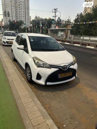 טויוטה יאריס Sol אוט' 1.3 (99 כ"ס) בנזין 2016 למכירה בקרית אונו