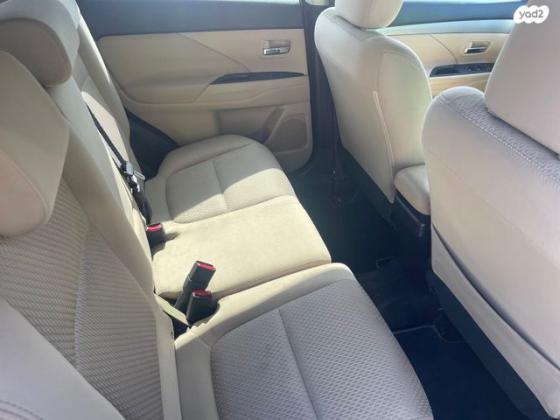 מיצובישי אאוטלנדר Instyle אוט' 7 מק' 2.0 (150 כ"ס) בנזין 2018 למכירה בראשון לציון