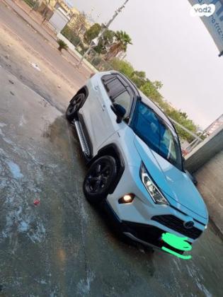 טויוטה RAV4 הייבריד E-motion Sky הייבריד אוט' 2.5 (178 כ''ס) בנזין 2021 למכירה בבאר שבע