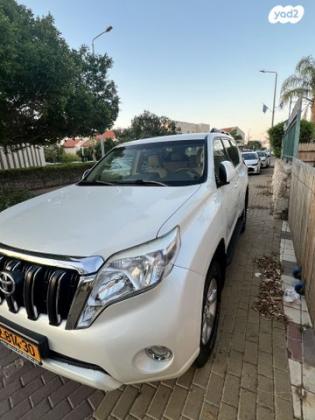 טויוטה לנד קרוזר ארוך 4X4 Select AC אוט' דיזל 7 מק' 3.0 (190 כ''ס) דיזל 2014 למכירה בכפר אדומים