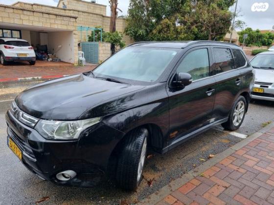 מיצובישי אאוטלנדר 4X4 Elite אוט' 7 מק' 2.0 (150 כ''ס) [2012-2015] בנזין 2013 למכירה באלקנה