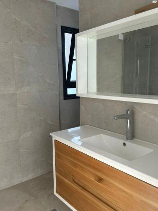 הרב אוורבוך 1 (הדר)