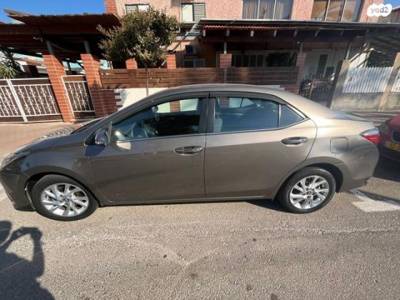 טויוטה קורולה GLI אוט' 1.6 (132 כ''ס) [2016 ואילך] בנזין 2017 למכירה בעכו