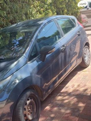 פורד פיאסטה Ambiente ידני 1.2 (82 כ''ס) בנזין 2015 למכירה בהוד השרון