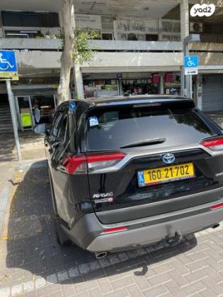 טויוטה RAV4 הייבריד E-xperience הייבריד 5 דל' אוט' 2.5 (178 כ''ס) בנזין 2020 למכירה בתל אביב יפו