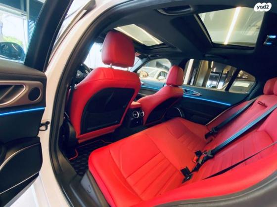 אלפא רומיאו ג'וליה Veloce AWD אוט' 2.0 (280 כ''ס) בנזין 2023 למכירה באשדוד