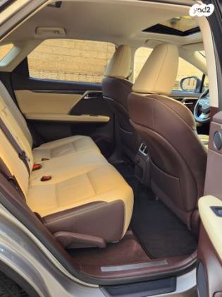 לקסוס RX300 4X4 Luxury אוט' 2.0 (238 כ''ס) בנזין 2019 למכירה בירושלים