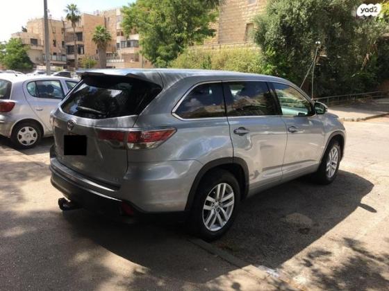 טויוטה היילנדר LE אוט' 2.7 (185 כ"ס) בנזין 2015 למכירה בירושלים