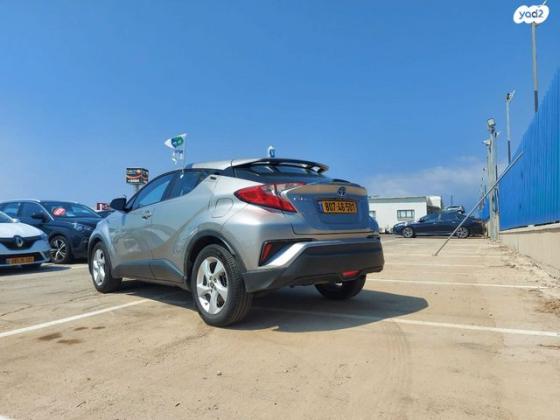 טויוטה C-HR Club הייבריד אוט' 1.8 (98 כ''ס) בנזין 2019 למכירה בהרצליה