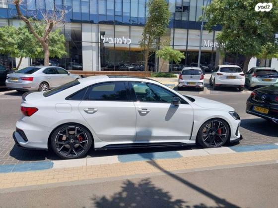 אאודי RS3 4X4 Sedan אוט' 2.5 (400 כ''ס) בנזין 2023 למכירה בתל אביב יפו