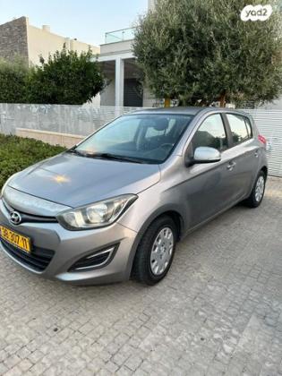 יונדאי i20 Insight אוט' 1.4 (100 כ"ס) בנזין 2013 למכירה בפלמחים