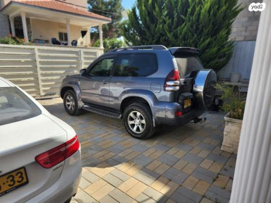 טויוטה לנד קרוזר קצר 4X4 Luxury אוט' דיזל 3.0 (166 כ''ס) דיזל 2007 למכירה בכפר קרע