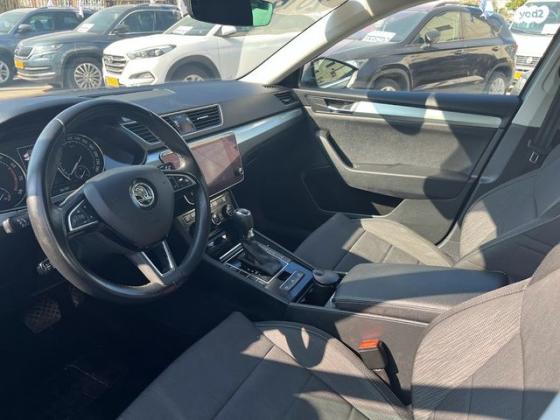 סקודה סופרב (עד 2019) Ambition אוט' 1.8 (180 כ''ס) בנזין 2018 למכירה בתל אביב יפו