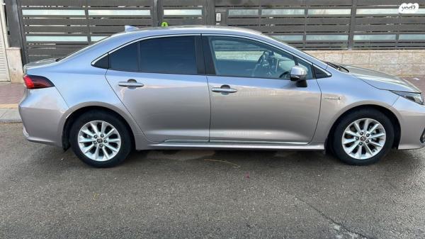 טויוטה קורולה הייבריד Sense סדאן אוט' 1.8 (98 כ''ס) בנזין 2021 למכירה בבאר שבע