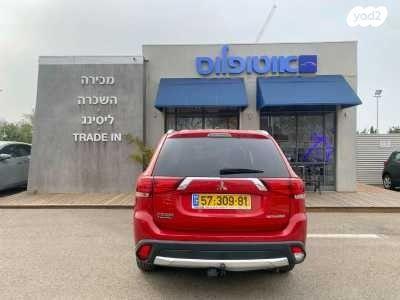 מיצובישי אאוטלנדר Premium אוט' 7 מק' 2.0 (150 כ''ס) בנזין 2017 למכירה בנתניה