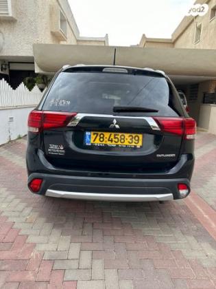 מיצובישי אאוטלנדר Premium אוט' 7 מק' 2.0 (150 כ''ס) בנזין 2016 למכירה בכפר סבא