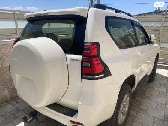 טויוטה לנד קרוזר קצר 4X4 Luxury SWB אוט' 3 דלתות דיזל 2.8 (204 כ''ס) דיזל 2022 למכירה בכעביה טבאש חג'אג'רה